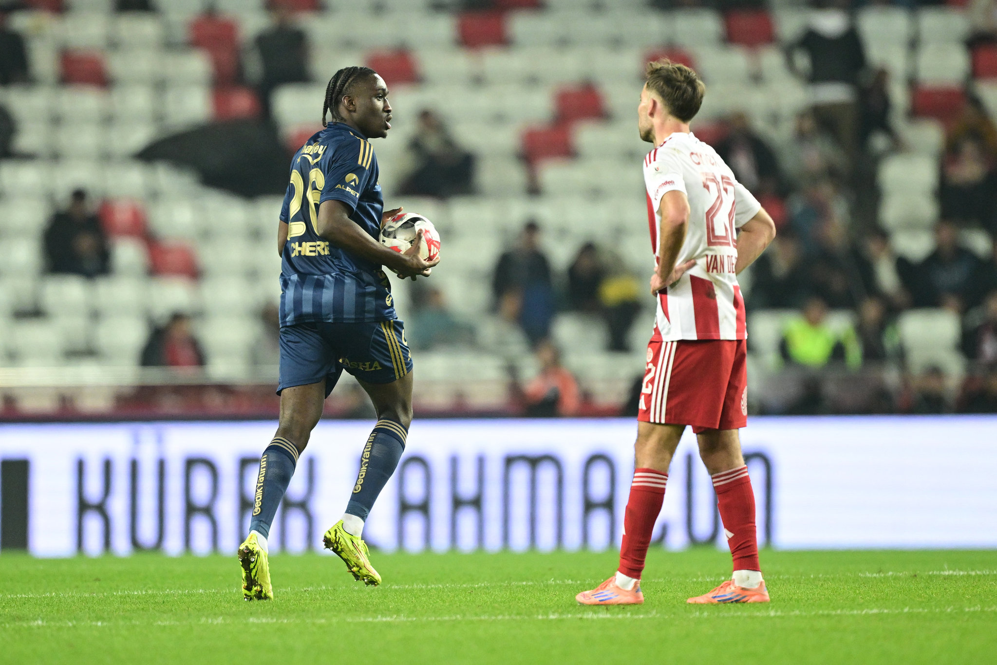 Spor yazarlarından Hesap.com Antalyaspor-Fenerbahçe maçı değerlendirmeleri