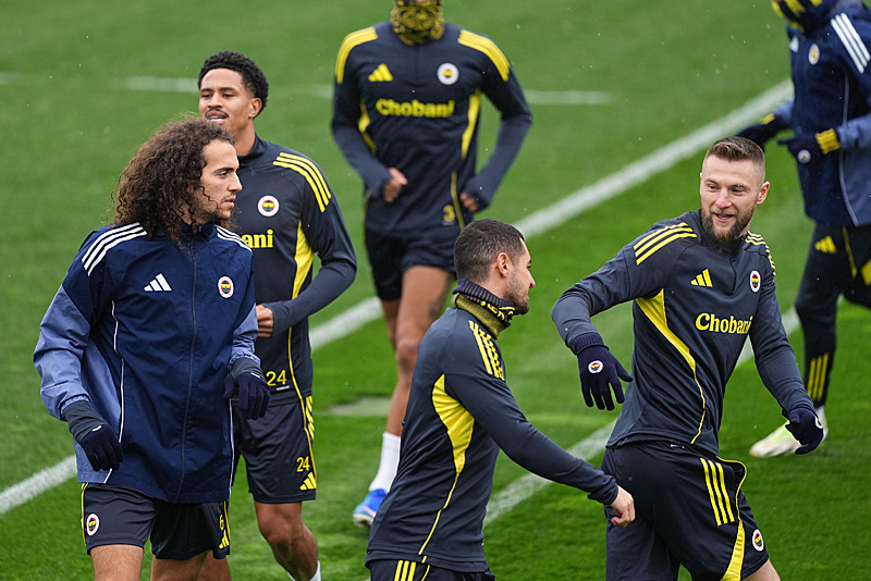 Fenerbahçe’nin yıldızlarına Avrupa’dan kanca! Resmi teklif yapılacak