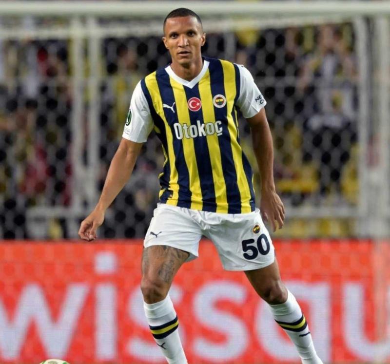 Fenerbahçe’de sezon sonu ilk ayrılacak isim belli oldu! İşte yeni takımı
