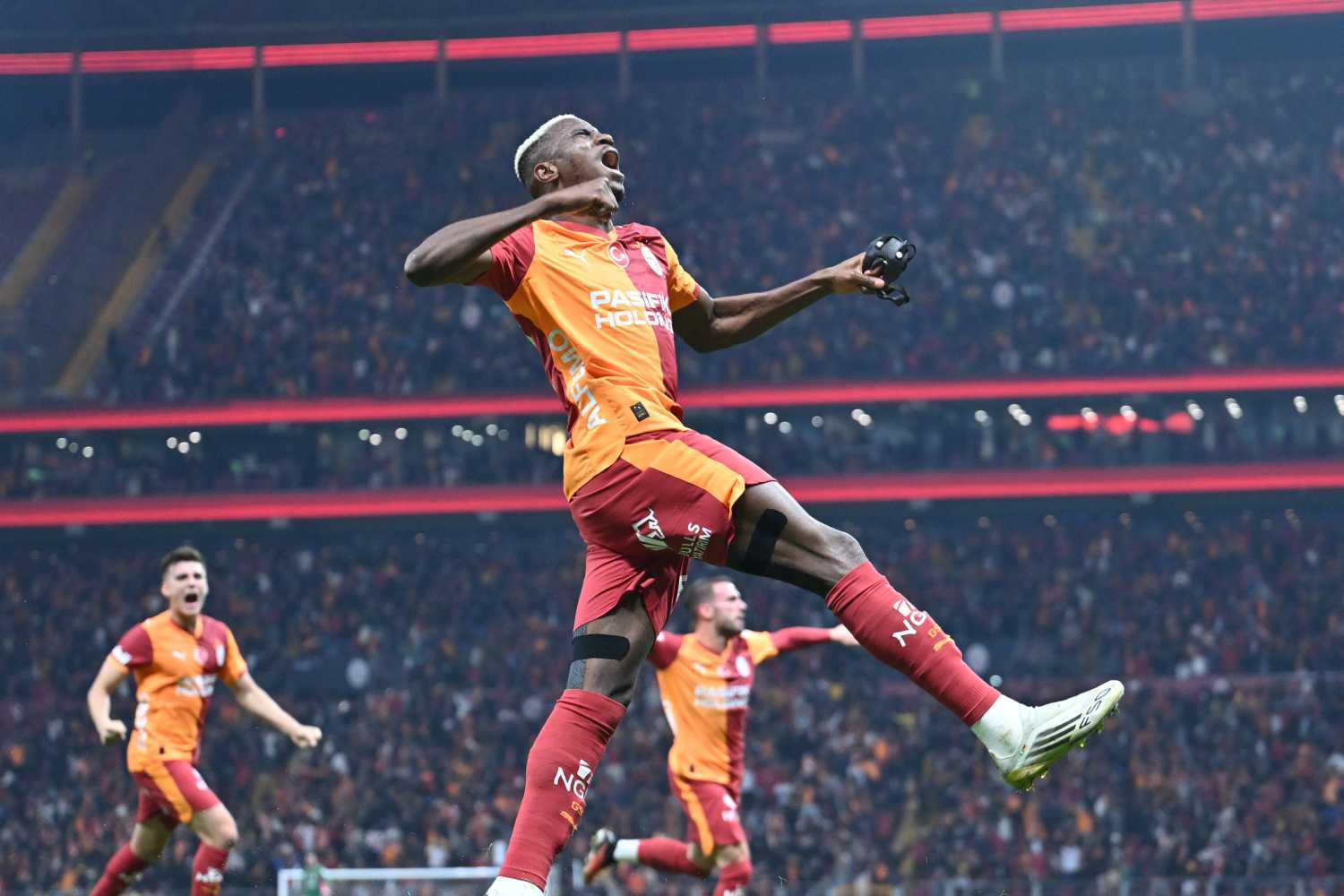 Galatasaray’da Victor Osimhen’e sürpriz talip! PSG haricinde...