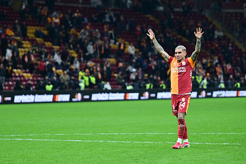 Galatasaray’da Lucas Torreira’dan ayrılık iddialarına flaş yanıt!