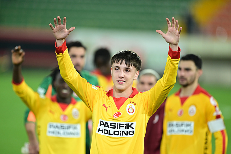 Galatasaray kasayı doldurdu! Tam 5.5 milyar...