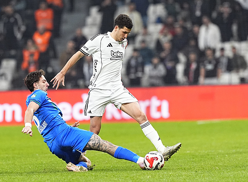 Spor yazarlarından Beşiktaş-Çaykur Rizespor maçı değerlendirmesi