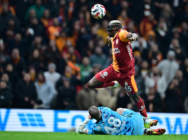 Victor Osimhen için dikkat çeken transfer önerisi: Almanya’ya dönmeli!