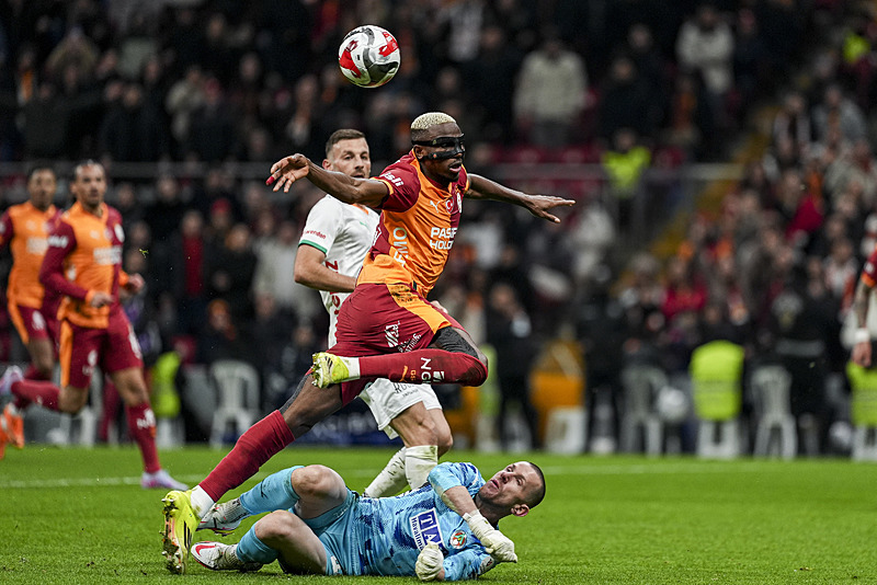 Victor Osimhen için dikkat çeken transfer önerisi: Almanya’ya dönmeli!