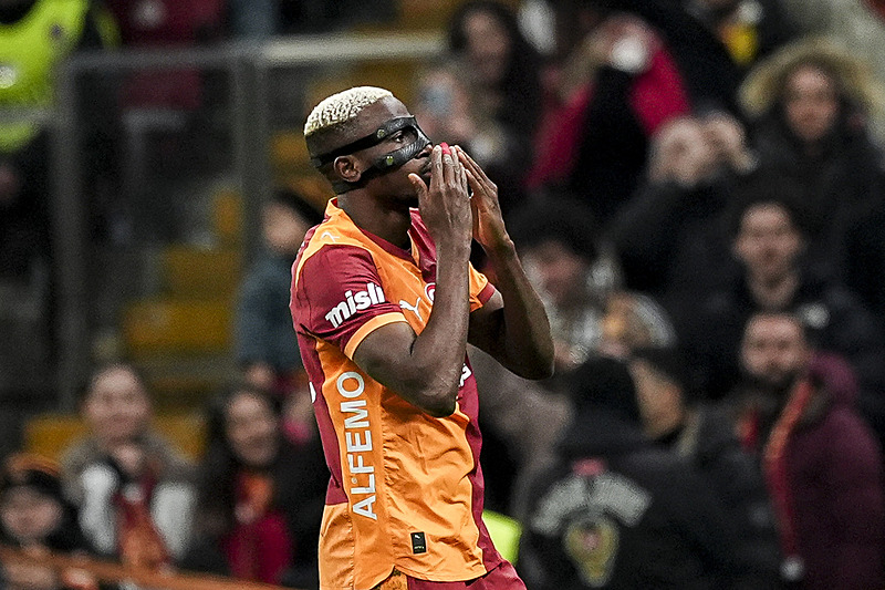 Victor Osimhen için dikkat çeken transfer önerisi: Almanya’ya dönmeli!