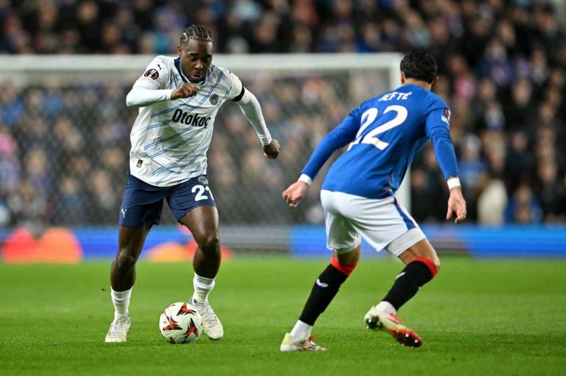 Fenerbahçe’nin eski yıldızı taraftarı çıldırttı! En kötüsüsün