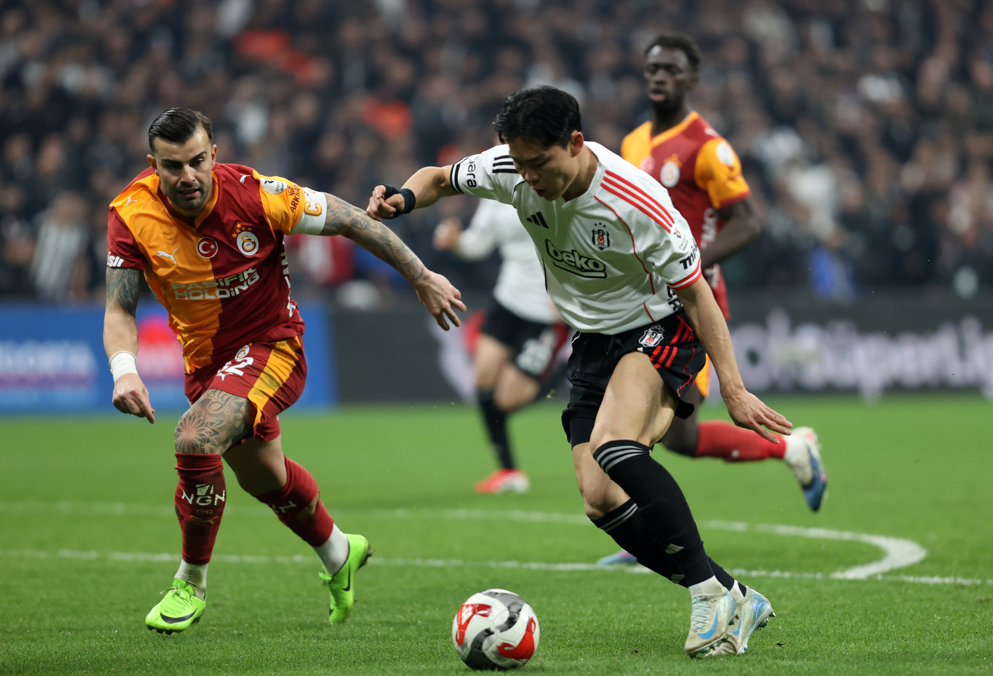 Spor yazarları Beşiktaş-Galatasaray maçını yorumladı: Uçak düşse onu da kurtarırdı!