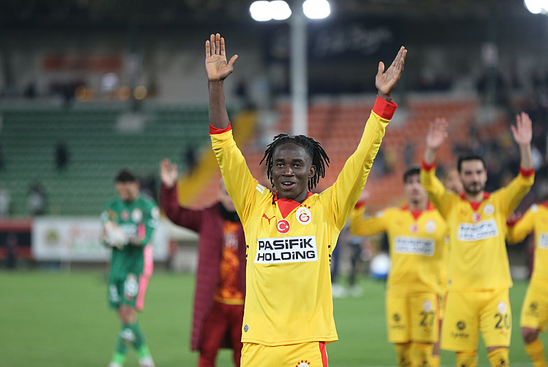 Galatasaray’da büyük endişe! 7 futbolcu...