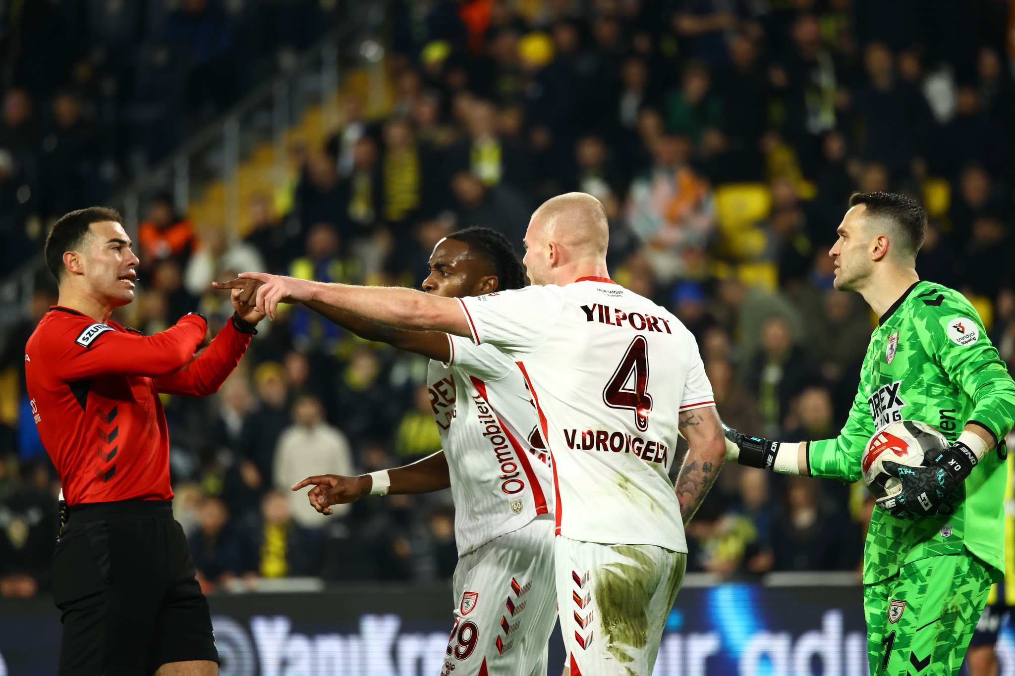 Spor yazarları Fenerbahçe-Samsunspor maçını yorumladı