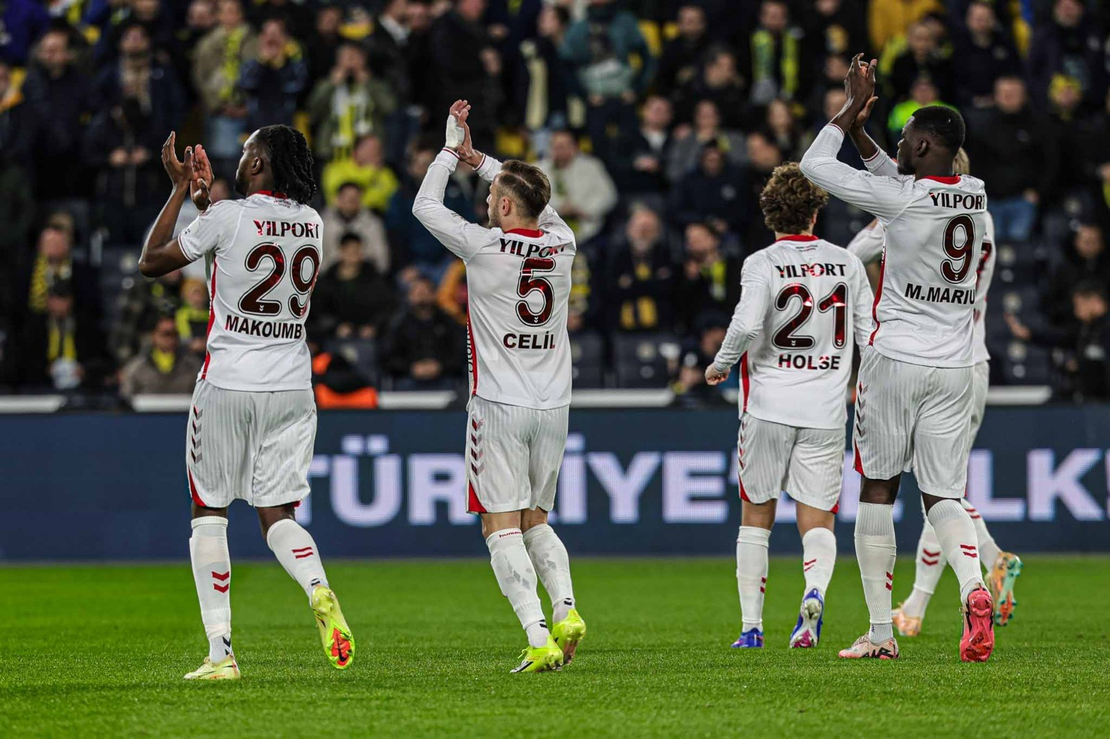 Spor yazarları Fenerbahçe-Samsunspor maçını yorumladı