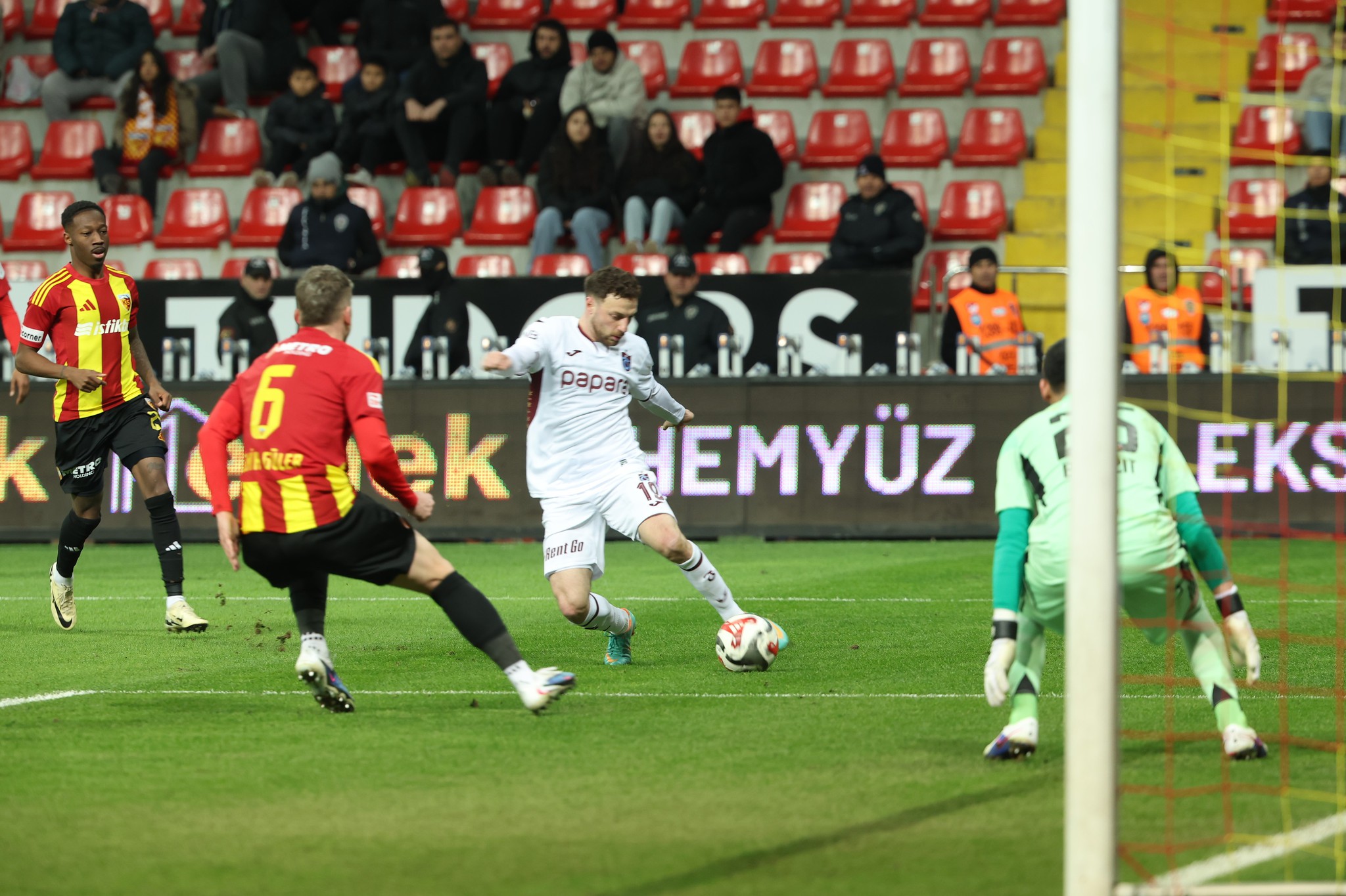 Spor yazarları Zecorner Kayserispor-Trabzonspor maçını değerlendirdi