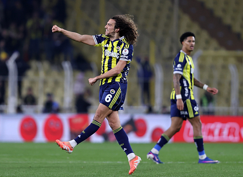Fenerbahçe’de Jayden Oosterwolde kararı! Sezon sonu...