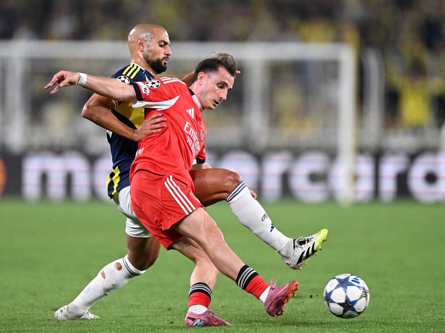 Real Betis’ten Sofyan Amrabat kararı! Fenerbahçe’den ayrılacak mı?