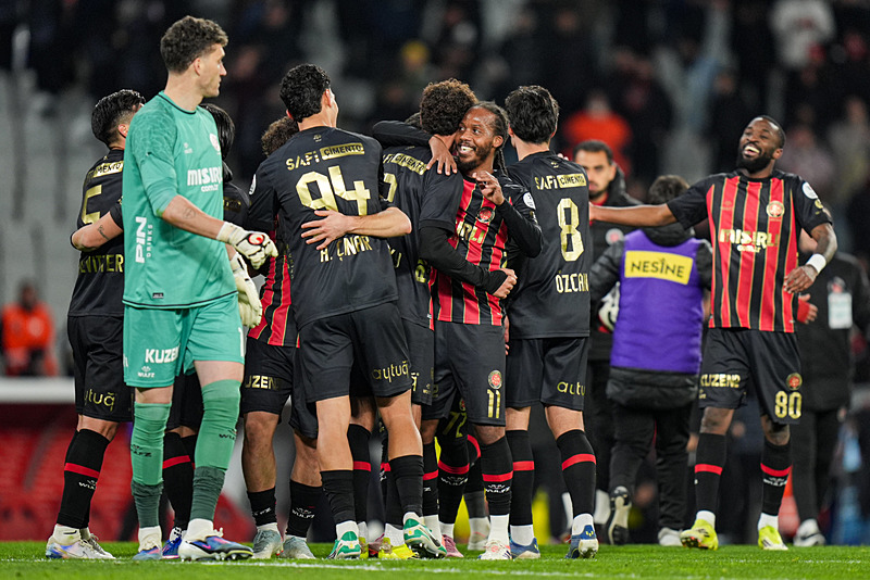 İspanyol basınından Domenico Tedesco’ya sert eleştiri!