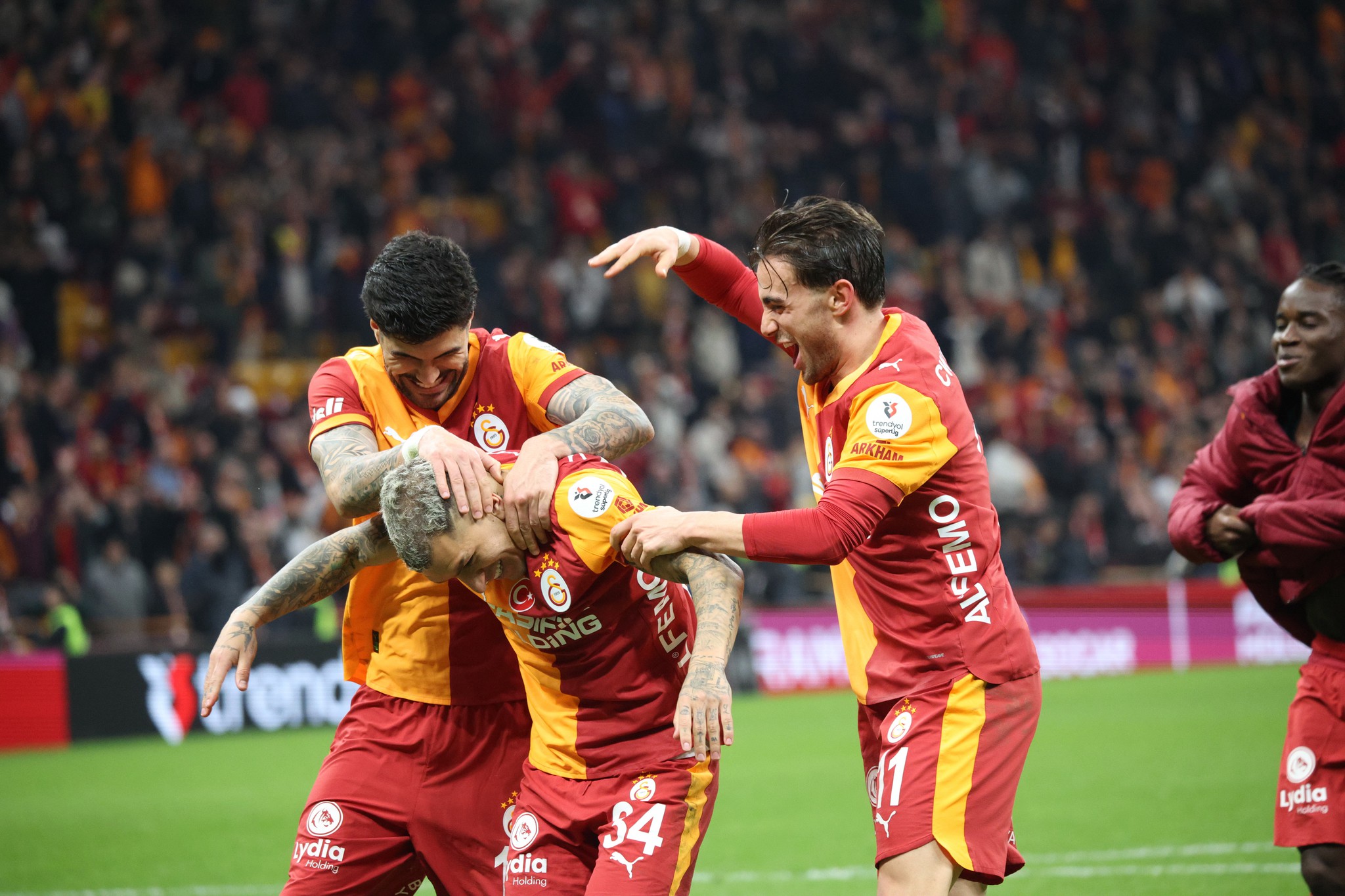 Spor yazarları Galatasaray-RAMS Başakşehir maçını yorumladı