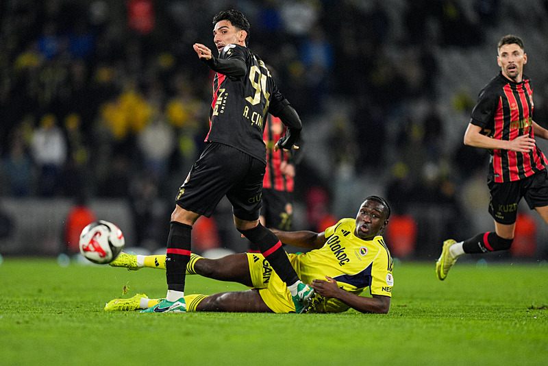 Fenerbahçe’de Sidiki Cherif için çarpıcı gerçek!