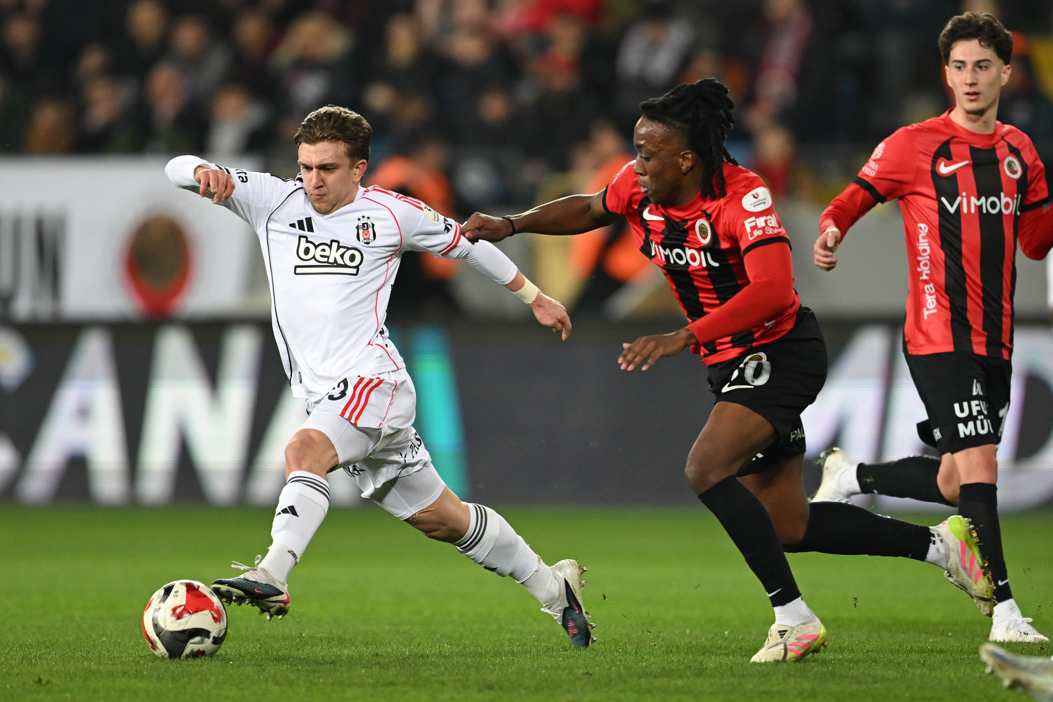 Spor yazarları Natura Dünyası Gençlerbirliği-Beşiktaş maçını yorumladı!