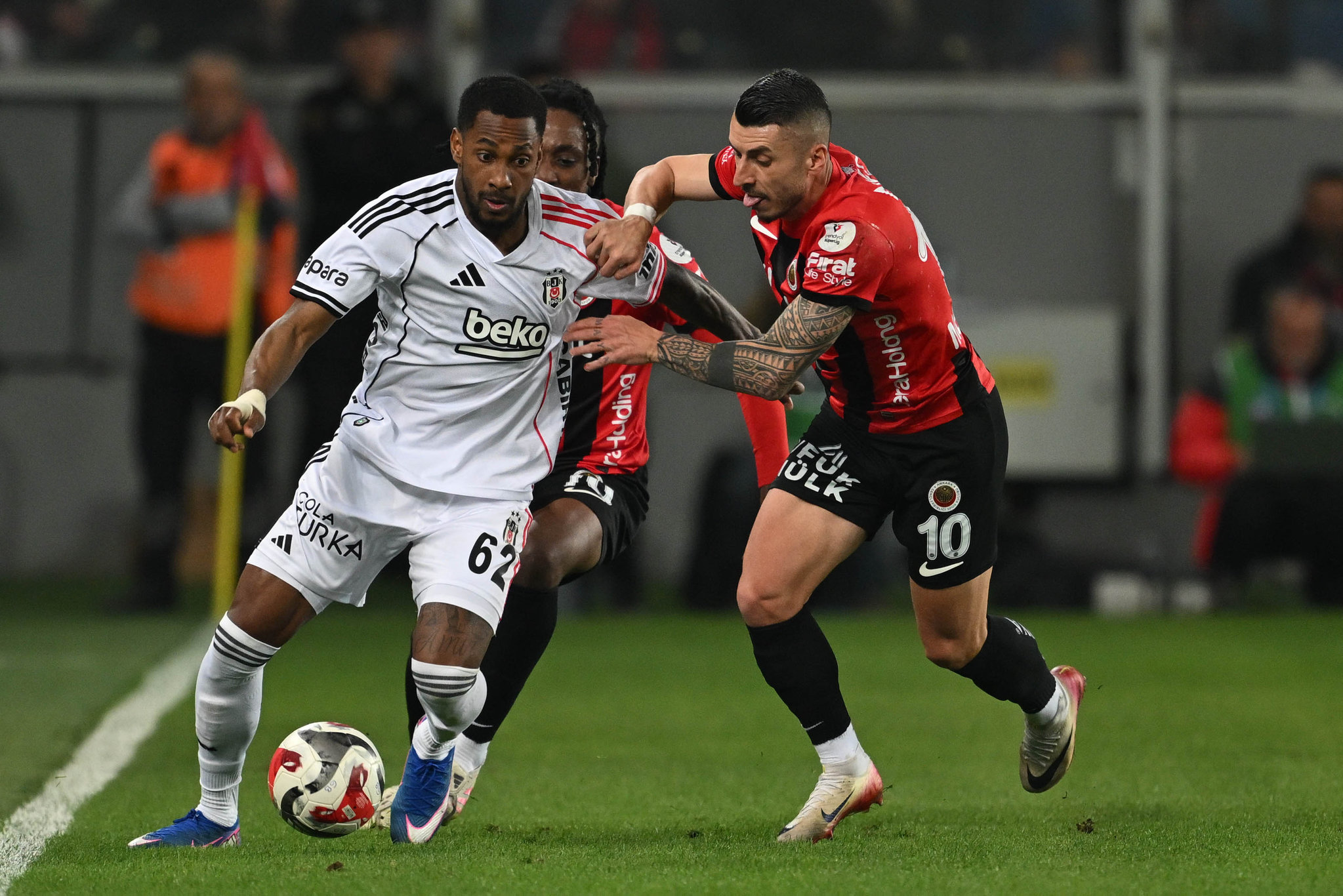 Spor yazarları Natura Dünyası Gençlerbirliği-Beşiktaş maçını yorumladı!