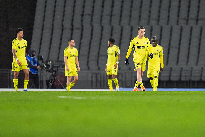 Fenerbahçe’de Beşiktaş derbisi öncesi büyük endişe! 6 isim kart sınırında