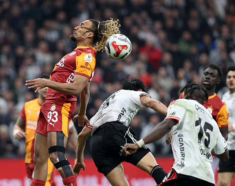 Galatasaray’dan Sacha Boey hamlesi! Karar verildi