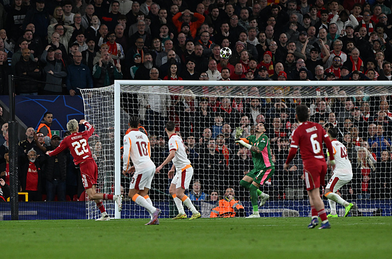 Spor yazarları Liverpool-Galatasaray maçını yorumladı!