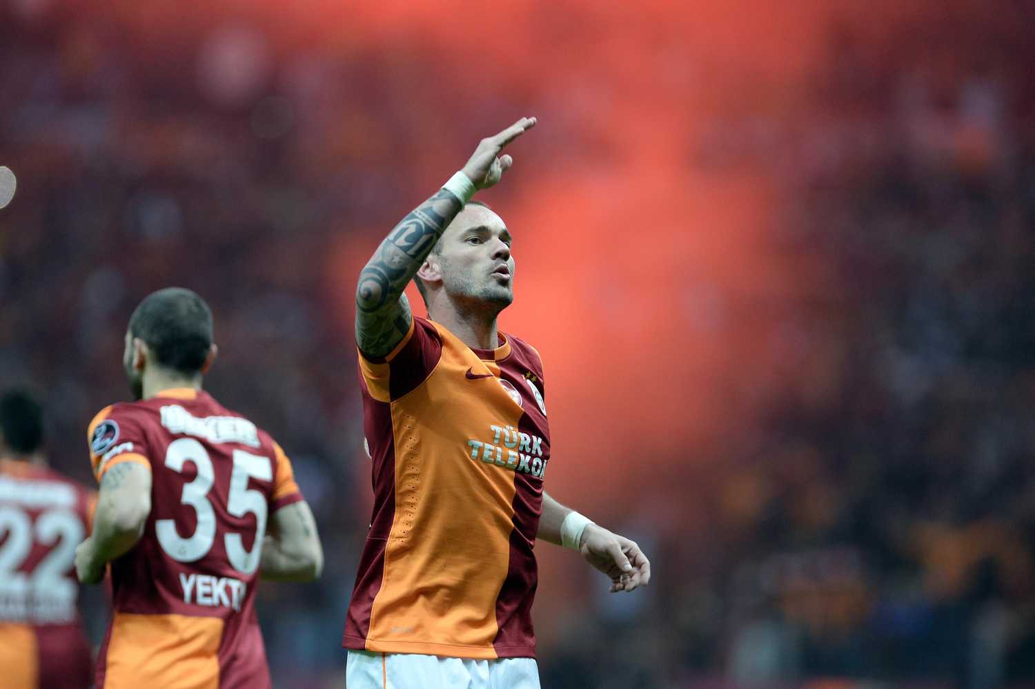 Wesley Sneijder’dan ırkçılık iddialarına sert yanıt: Liverpool hesap vermeli!