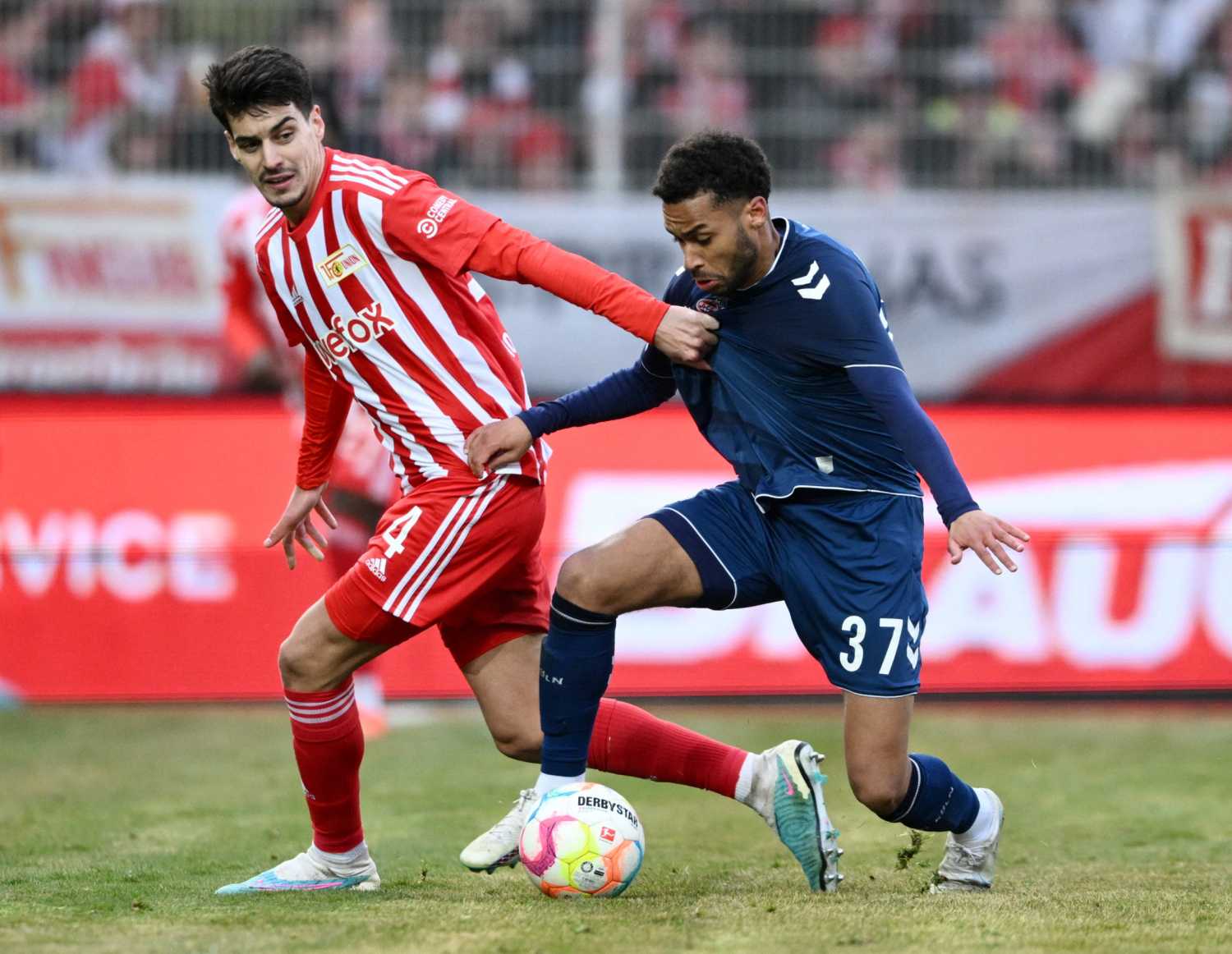 Fenerbahçe’den sol stoper harekatı! İşte hedefteki 2 yıldız