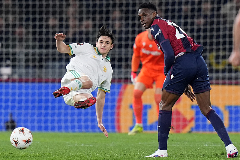 Fenerbahçe’den sol stoper harekatı! İşte hedefteki 2 yıldız