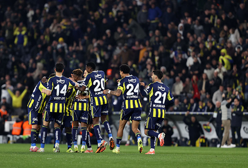 Fenerbahçe’den sol stoper harekatı! İşte hedefteki 2 yıldız