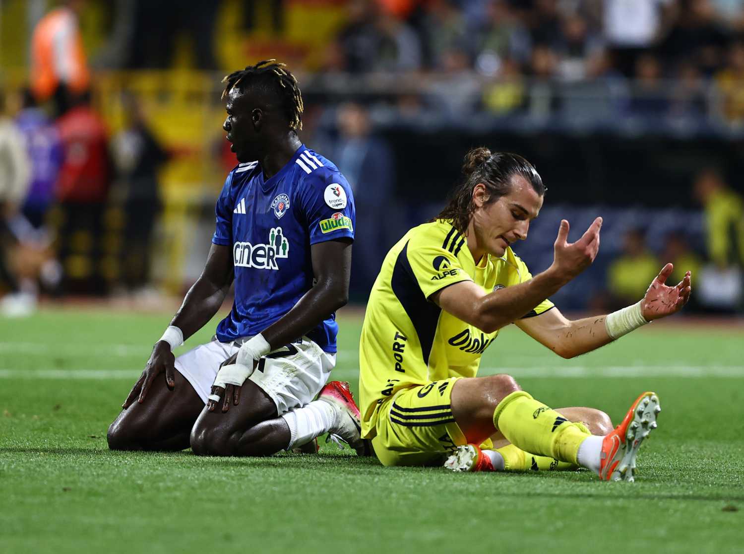 Fenerbahçe’de ayrılık kapıda! Sezon sonunda o isme veda edilecek