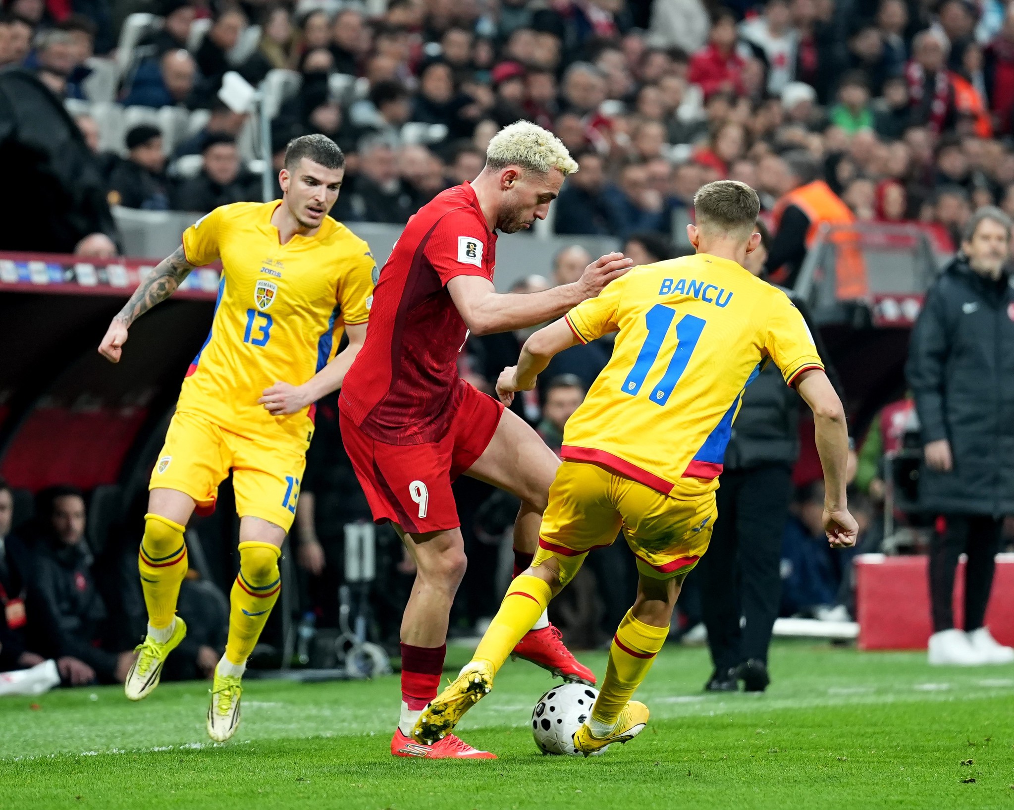 Usta yazardan A Milli Takım’a övgü! Bizim kadar stresli değildiler!