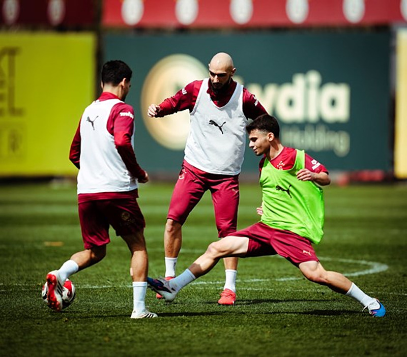 Galatasaray’dan bomba transfer! Bu hamle büyük ses getirir