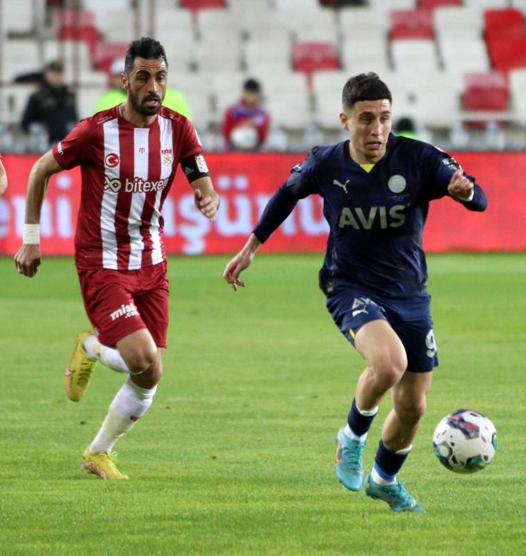 Fenerbahçe’den Emre Mor için üç kulüp sıraya girdi!