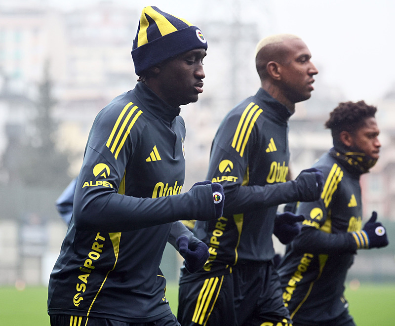 Fenerbahçe’de forvet için sürpriz aday!