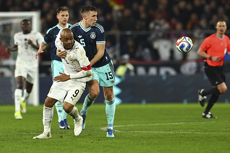 Leroy Sane’ye milli takımda şok tepki!