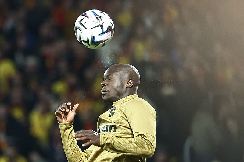 Fenerbahçe’den stoper harekatı! İşte hedefteki 2 yıldız