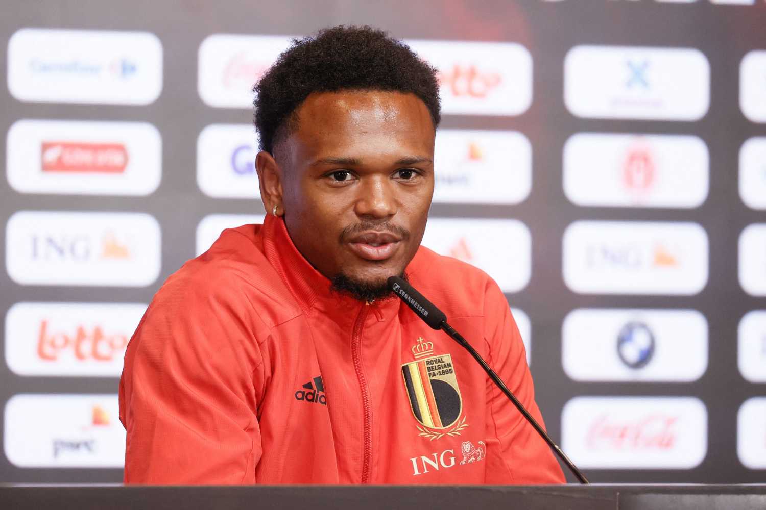 Fenerbahçe için santrfor transferinde kritik eşik! Dünya Kupası belirleyici olacak