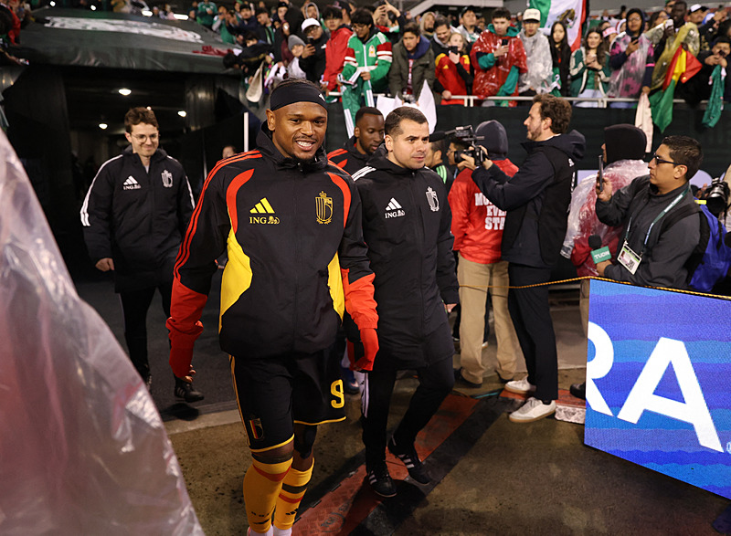 Fenerbahçe için santrfor transferinde kritik eşik! Dünya Kupası belirleyici olacak