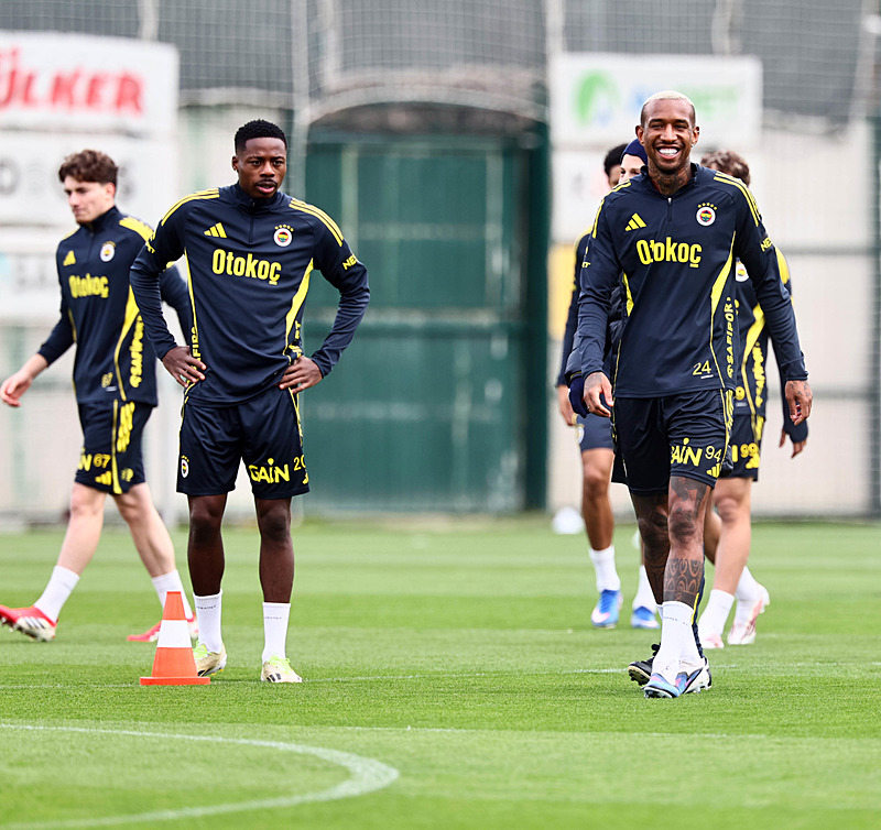 Fenerbahçe’nin ilk golcüsü ABD’den! Transferde sürpriz gelişme