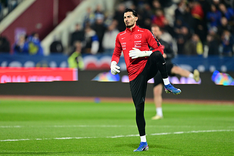 Galatasaray Uğurcan Çakır’ın bonservisini belirledi! Premier Lig’den talibi var