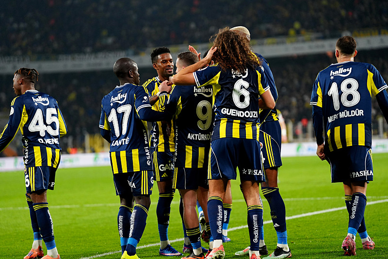 Fenerbahçe’de Tedesco’dan Beşiktaş derbisi öncesi uyarı!