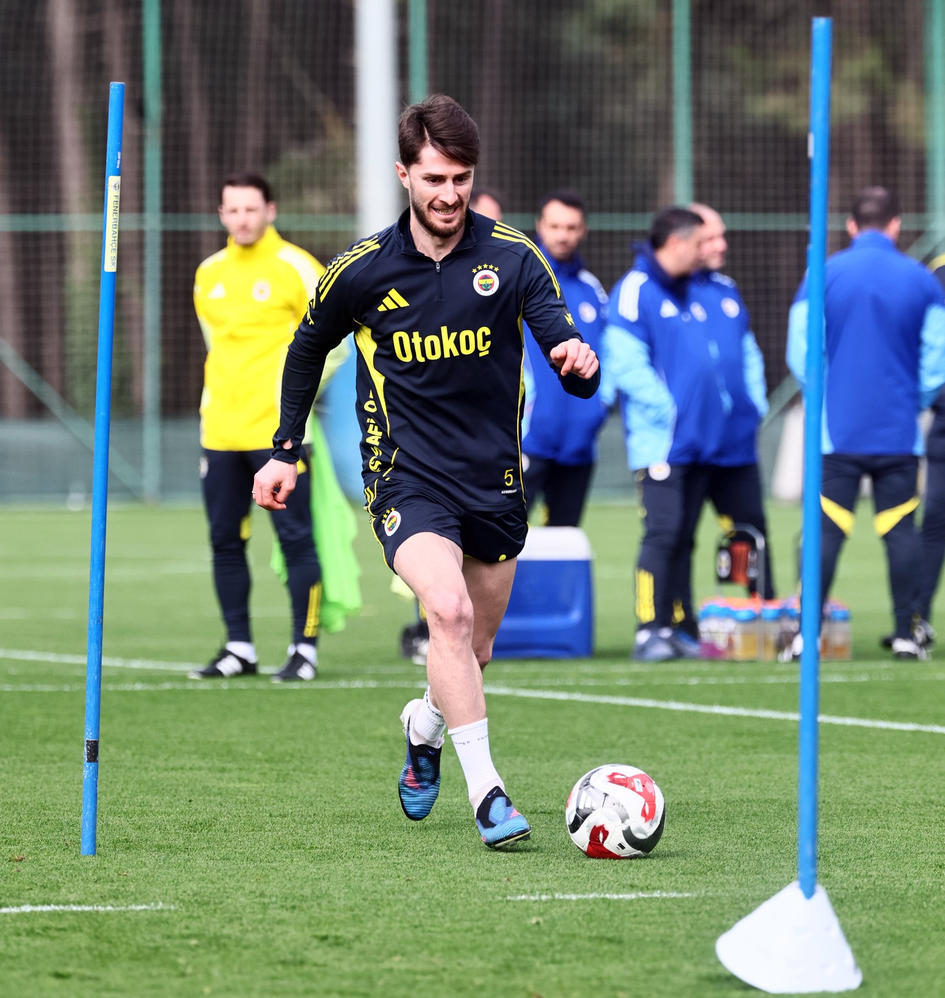Fenerbahçe’de Sadettin Saran Beşiktaş derbisi için kesenin ağzını açtı!