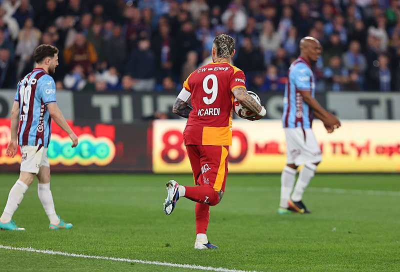 Galatasaraylı taraftarlardan Mauro Icardi isyanı! Arjantinli yanıt verdi