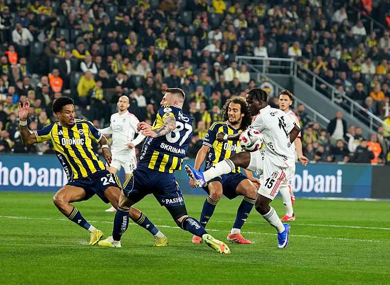 Ahmet Çakar Fenerbahçe - Beşiktaş derbisini yorumladı!