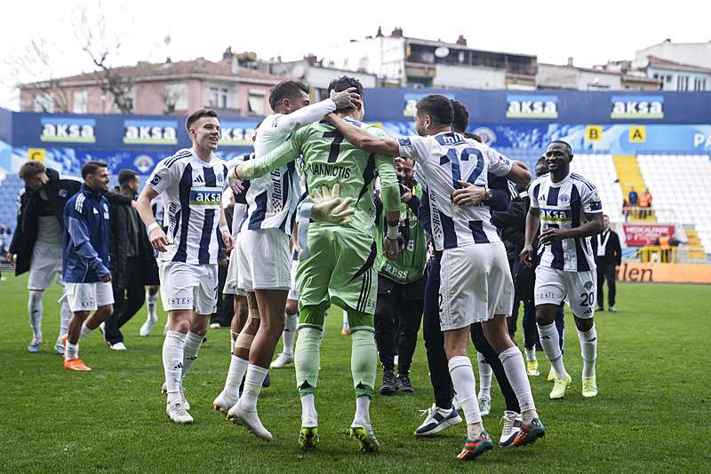 Yapay zekadan derbi sonrası Süper Lig için yeni şampiyonluk tahminleri