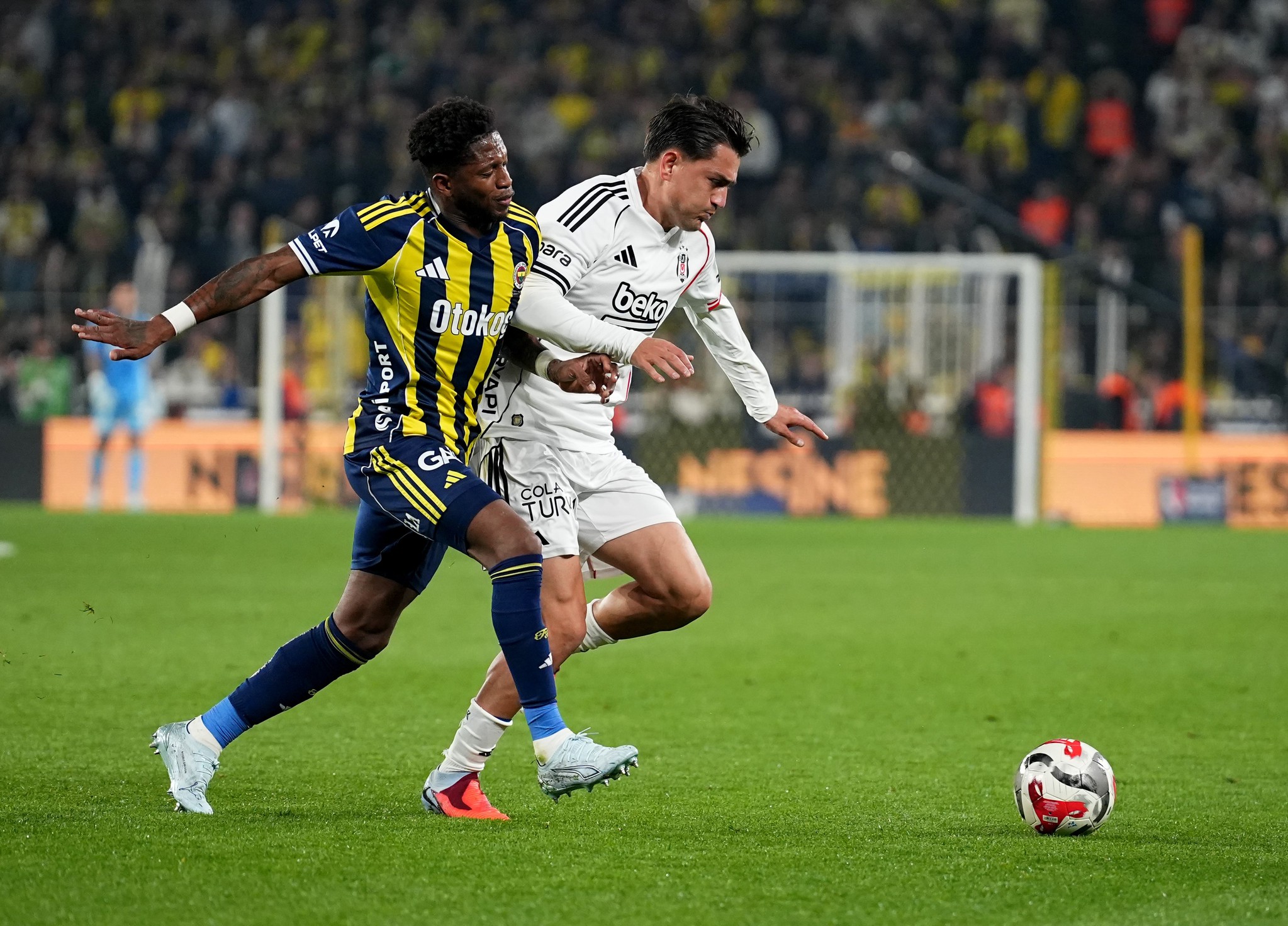 Spor yazarları Fenerbahçe-Beşiktaş maçını yorumladı: Galibiyet esas sorunu unutturmasın!