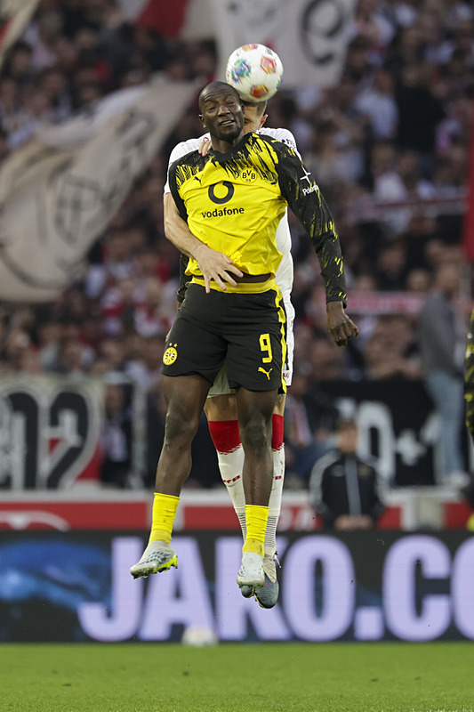 TRANSFER HABERİ: Fenerbahçe’den dev golcü atağı!