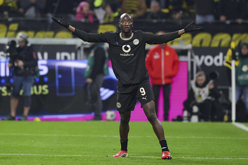 TRANSFER HABERİ: Fenerbahçe’den dev golcü atağı!