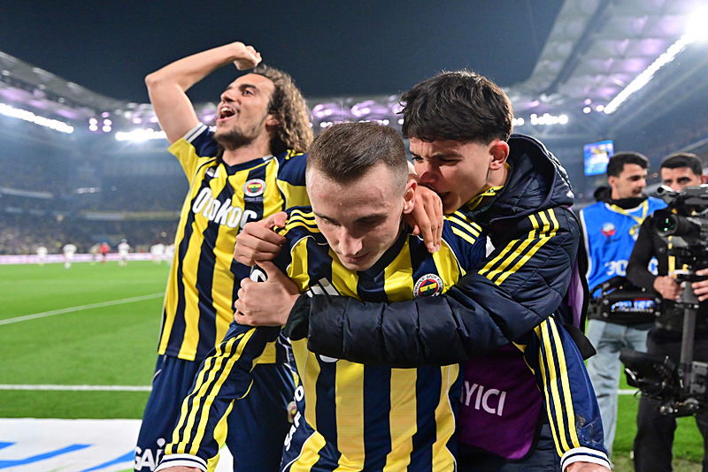 Domenico, Tedesco Fenerbahçe’de 30 yıl sonra bir ilki gerçekleştirdi